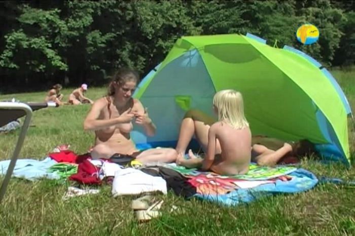 Naturist Freedom video - Meadow forrest [NudistWorld]